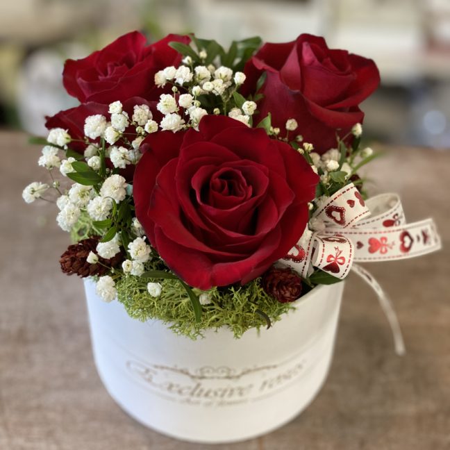Exclusive roses kör virágbox 3 szál rózsából