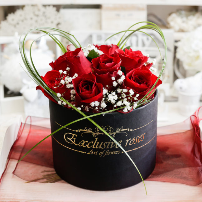 Exclusive roses kör virágbox 11 szál rózsából